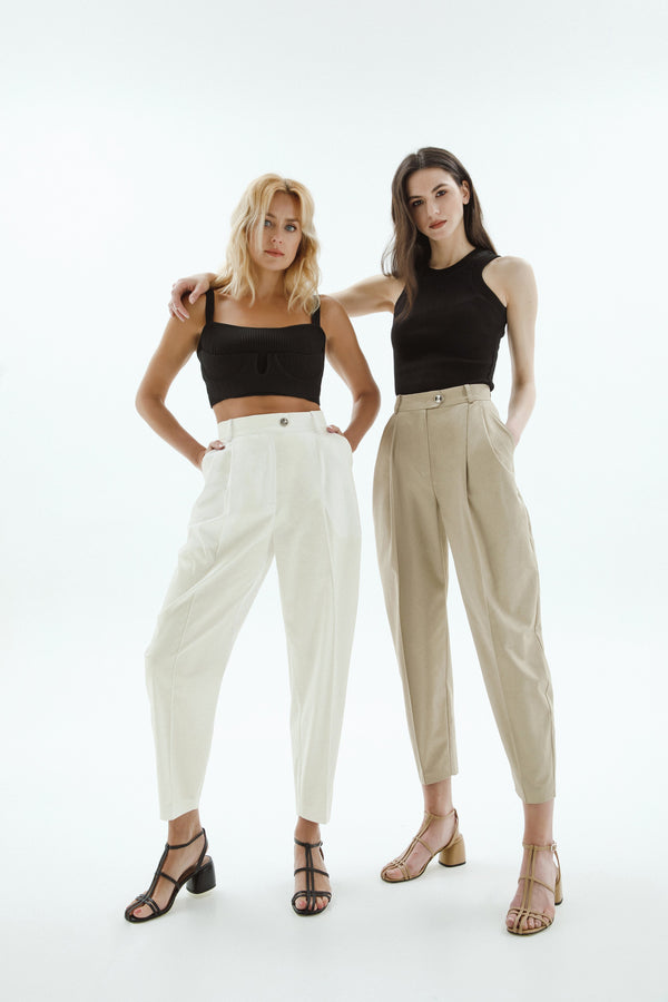 Pleated pants for women